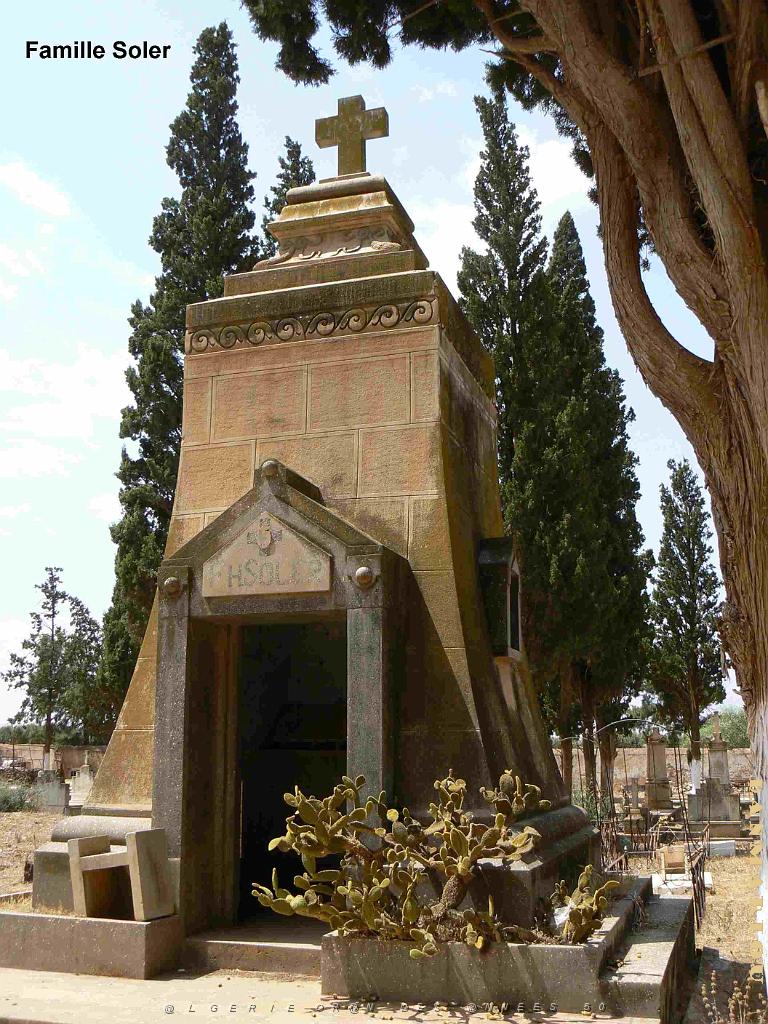 HAMMAM BOU HADJAR 2009 LE CIMETIERE   (48).jpg
